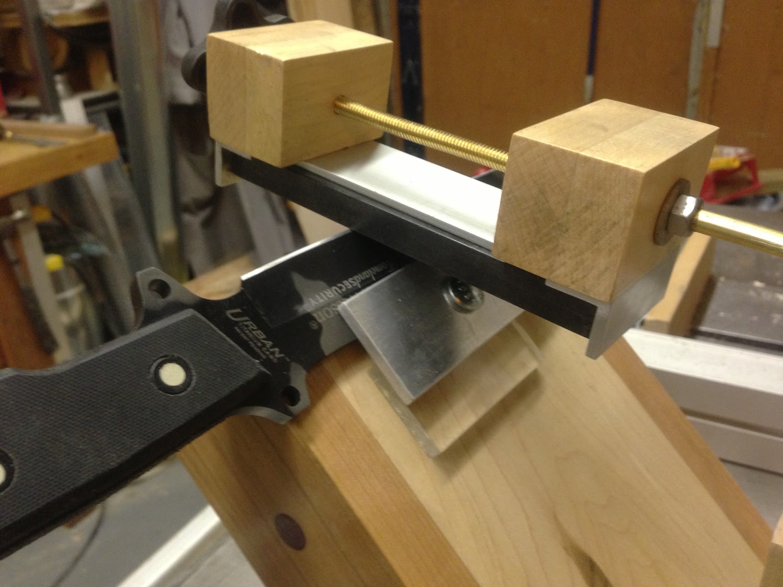 Bruster's Blog MY LATEST PROJECT KNIFE SHARPENING JIG